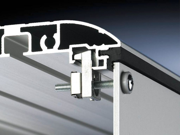 CP Крепежный комплект Optipanel для отверстий М5 1шт